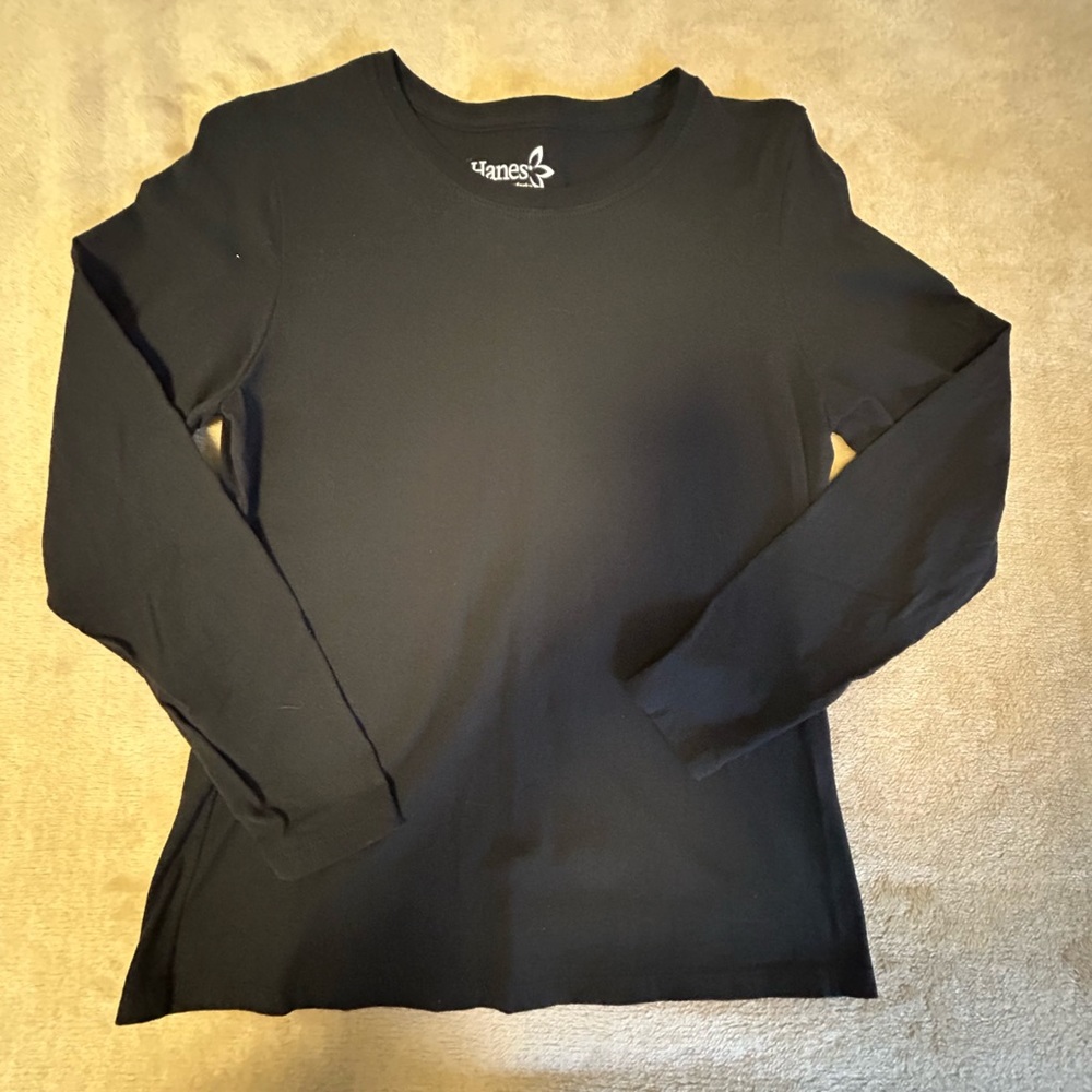 Black long sleeve t shirt